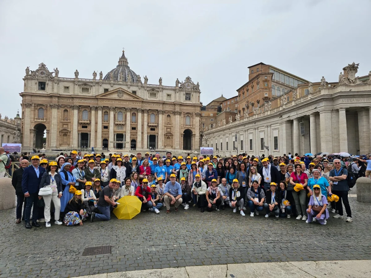 gruppo FISM Emilia Romagna in Piazza San Pietro - Roma
